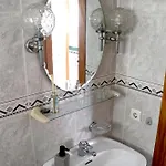 Charmigt Hus Med Baesta Laege I Torrox Costa * Málaga