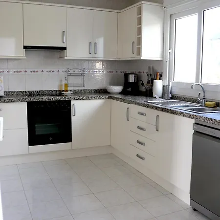 Charmigt Hus Med Baesta Laege I Torrox Costa 度假居 马拉加
