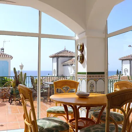 Charmigt Hus Med Baesta Laege I Torrox Costa マラガ